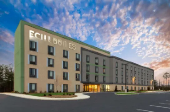 Echo Suites Richmond West - Extended Stay by Wyndham