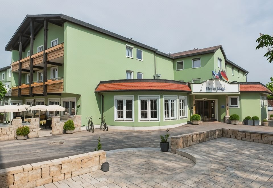 hotel overview picture