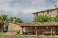 Mas Tulsà Casa Rural Girona Hôtels à proximité de : Club Hípic Banyoles