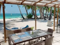 Villa Caemilla Beach Boutique Hotel Hotele w: Malay