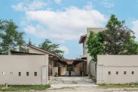 OYO 93320 Venus Homestay Syariah Near Universitas Megou Pak Tulang Bawang Hotel dekat Pasar modern unit 2