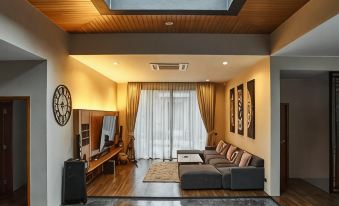 Baan Bua BT17 by Villacarte