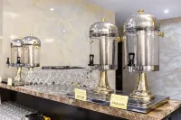 Royal Quang Binh Hotel - bar