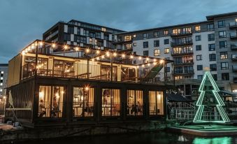 Deluxe City Centre Apt Free Parking River View Balcony
