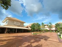 P.Paradise Hotel Các khách sạn ở 