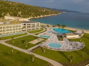 Ammoa Luxury Hotel & Spa Resort