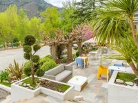 Appart'Hotel Castel Emeraude, Charme et Caractère Hotels in Céret