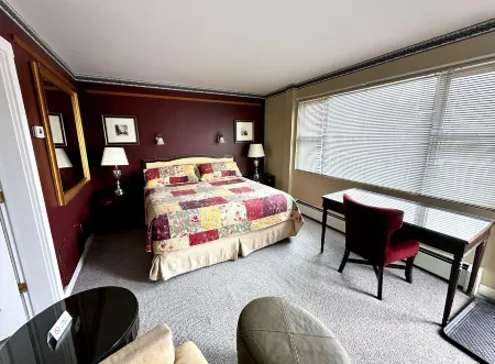 The Northport Inn & Lodge