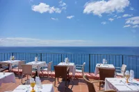 Inn & Art Madeira - breakfast