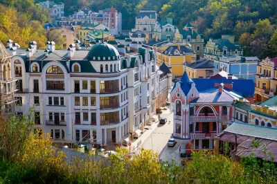 Vozdvyzhensky Boutique Hotel Hotels near Andriivs'kyi descent