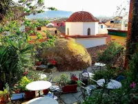 Byron Traditional Hotel Hôtels à : 