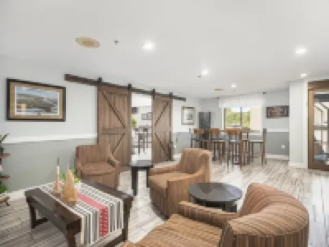 Baymont by Wyndham Grand Haven Hotels in Grand Haven