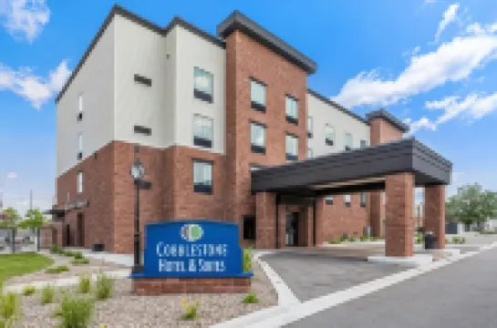 Cobblestone Hotel & Suites - Lynden