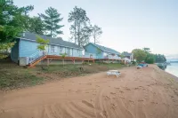 Sands on Golden Lake Hotel a Renfrew County