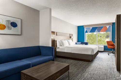 Holiday Inn Express & Suites Birmingham-Irondale (East)