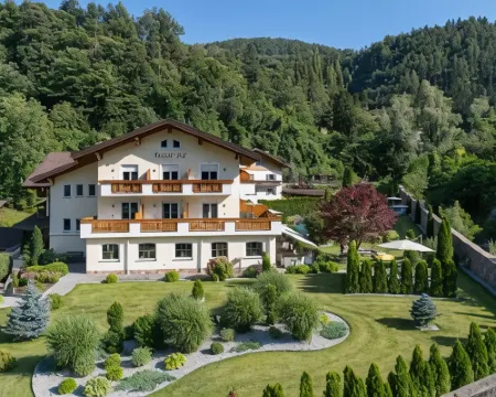 ホテル・ビショフホーフ - ビストロ・ジャスミン キウーザのホテル