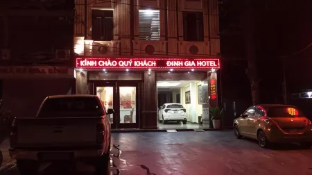Dinh Gia Hotel Отели в г. Хазянг