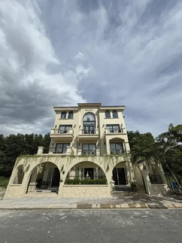 Khách sạn biệt thự An Nhiên Các khách sạn gần Đỉnh La Bàn - Núi Dinh