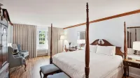 Avon Old Farms Hotel