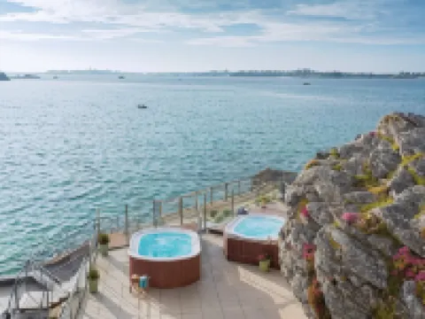 Résidences Valdys Thalasso & Spa de Rockroum Hotels in Roscoff