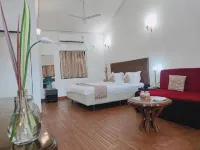 The Center Court Resort & Spa Hotels in Orlim