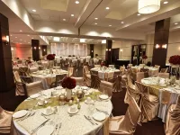 Four Points by Sheraton Winnipeg South Hotels near Fort Gary