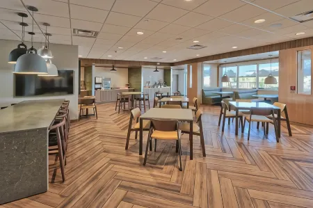 Fairfield Inn & Suites Albuquerque North Отели в г. Лос Ранчос де Олбукерк