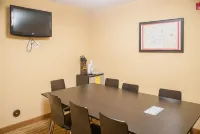 Super 8 by Wyndham Indio