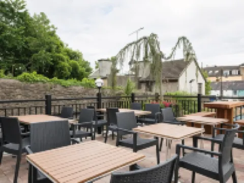 The Old Borough Hotel - Wetherspoon Hotels in Swords