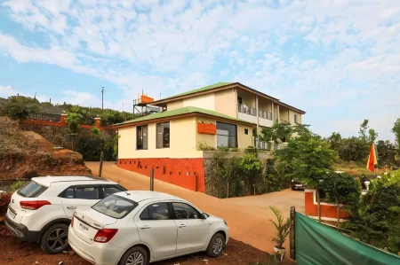 Maitri Retreat Отели в г. Панчгани