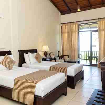 Paradise Beach Club Rooms