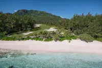 Fare Vainina Private Beach - Golf - piscina