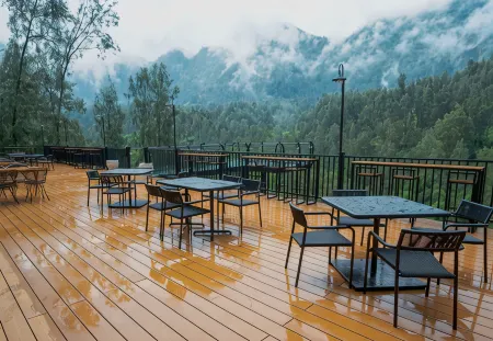 Manis Ae Cabin & Resto Bromo