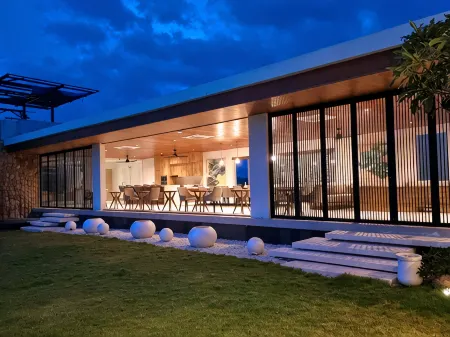 Truntum Boutique Mandalika