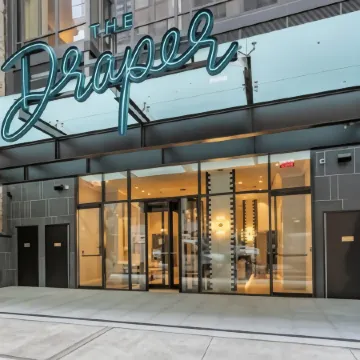 The Draper New York, Tapestry Collection by Hilton Отели рядом с достопримечательностью «Рокфеллеровский центр»