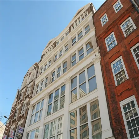 196 Bishopsgate Отели рядом с достопримечательностью «Небоскреб «Хирон-Тауэр»»