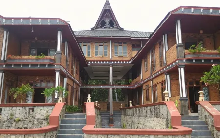 Samosir Villa Resort Отели в г. Samosir Regency