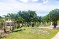 Serene 3-bedroom house in Vieux Fort with stunning views Hotel a Eau Piquant