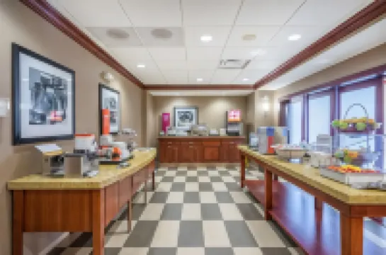 Hampton Inn Middletown Hotels in Middletown