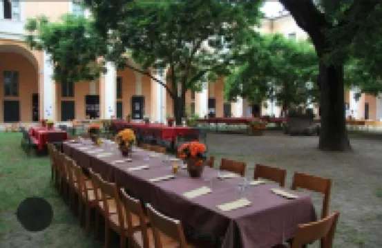 Student's Hostel Della Ghiara - Хостел