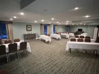 Quality Inn & Suites - 3-Star