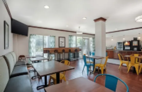 Best Western Plus Blue Angel Inn