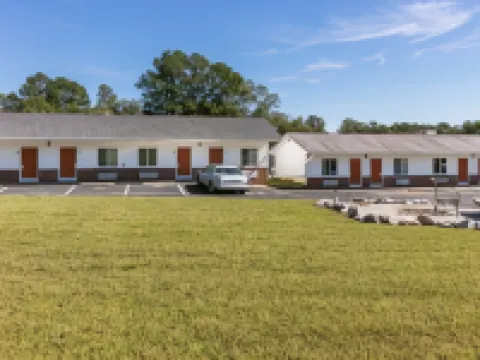 Rodeway Inn & Suites Hotels in Oconee County