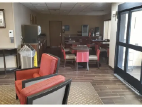 แคมบริดจ์ อินน์ บาย แคปิตอล โอ ใกล้ ไอ-70 / ไอ-77 โรงแรมในCambridge