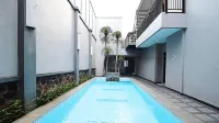 Kana Citra Guesthouse - Pools