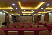 Urumqi Yilushunfeng Hotel - 2 Yıldız