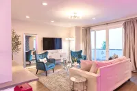 Rooftop Home with Skyline Downtown Views - อ่างจากุชชี่