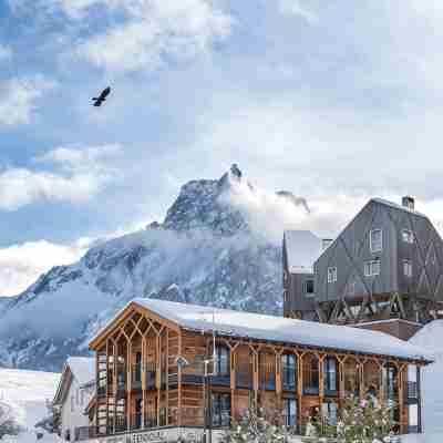 Hotel Alpenroyal Hotel Exterior