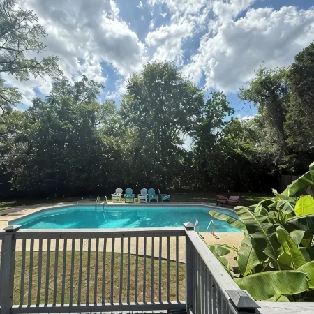 3-bedroom house with pool in hometown Dothan.