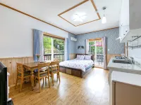 Secret Garden Pension Hotels near Phoenix Snow Park
